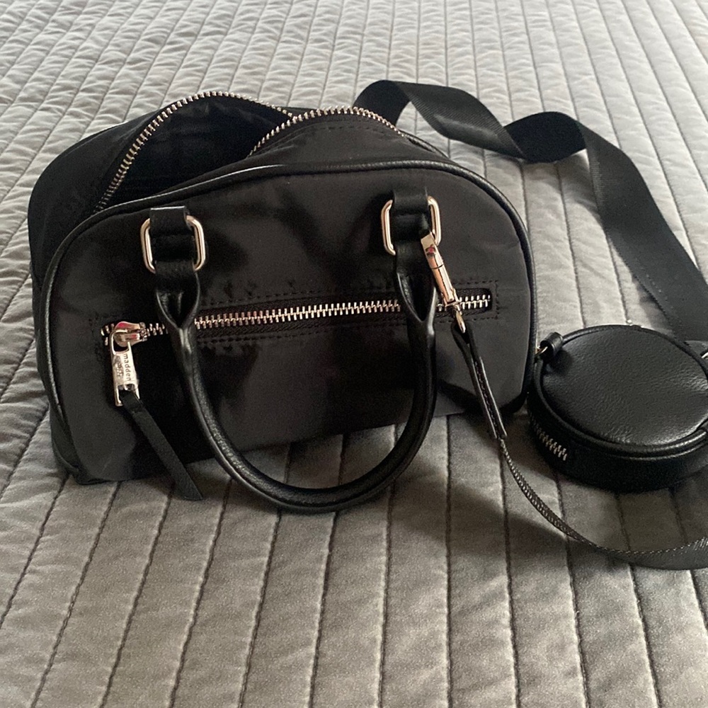 like new madden girl dome crossbody bag option to take strap off bag